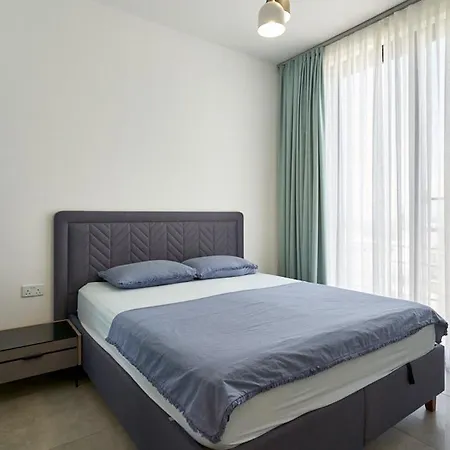 2 Bedroom Luxury By The