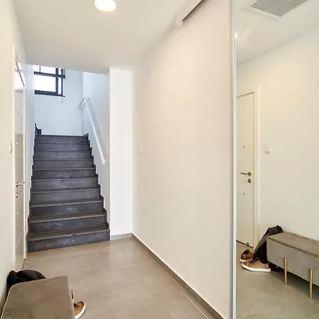 2 Bedroom Luxury By The *