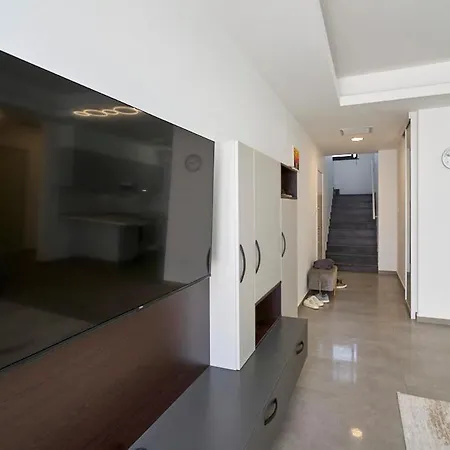 2 Bedroom Luxury By The