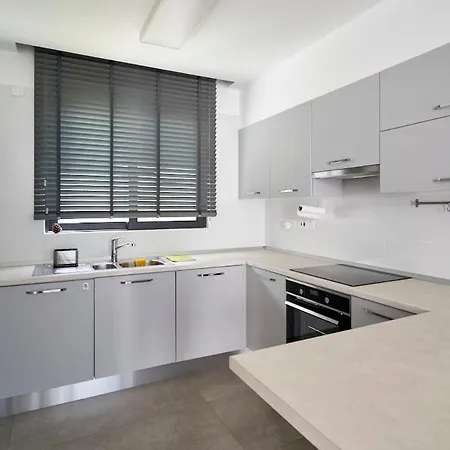 2 Bedroom Luxury By The *