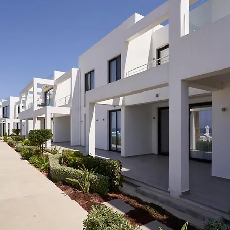 2 Bedroom Luxury By The Apartment