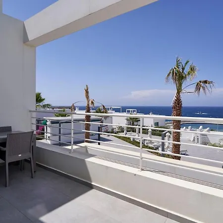 2 Bedroom Luxury By The
